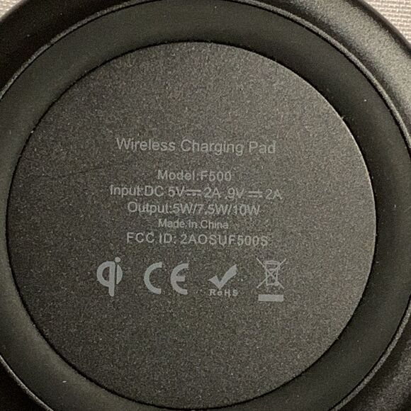 Yootech Set of two wireless chargers.  Used one temporary & never the second one - Picture 4 of 5